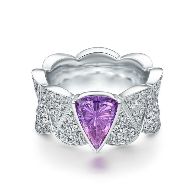 Pink sapphire engagement ring by Artrium Jewelry