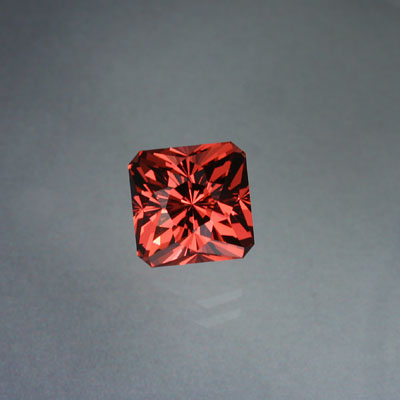  Malaya Garnet gemstone