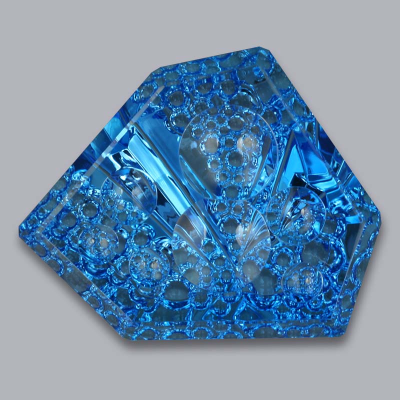 Lapidary Journal Blue Topaz 