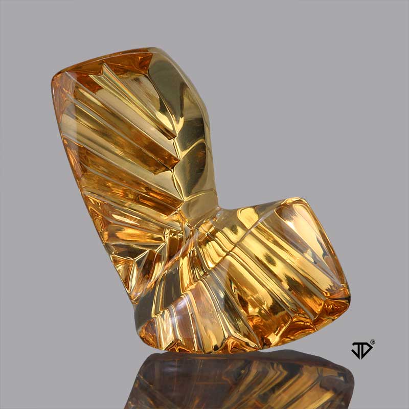 golden beryl sculptural cut 3.20 cts