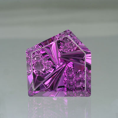  Amethyst gemstone