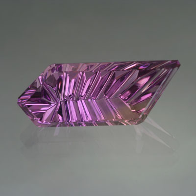  Amethyst gemstone