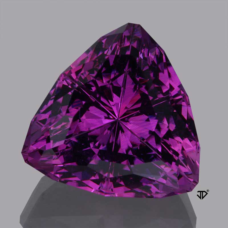  Amethyst gemstone