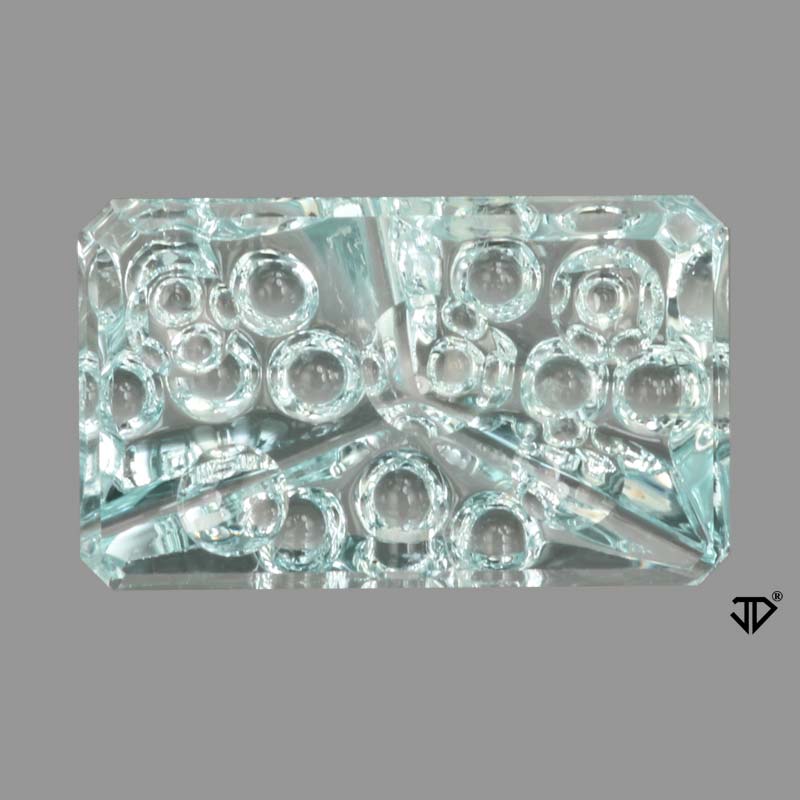 Aquamarine gemstone