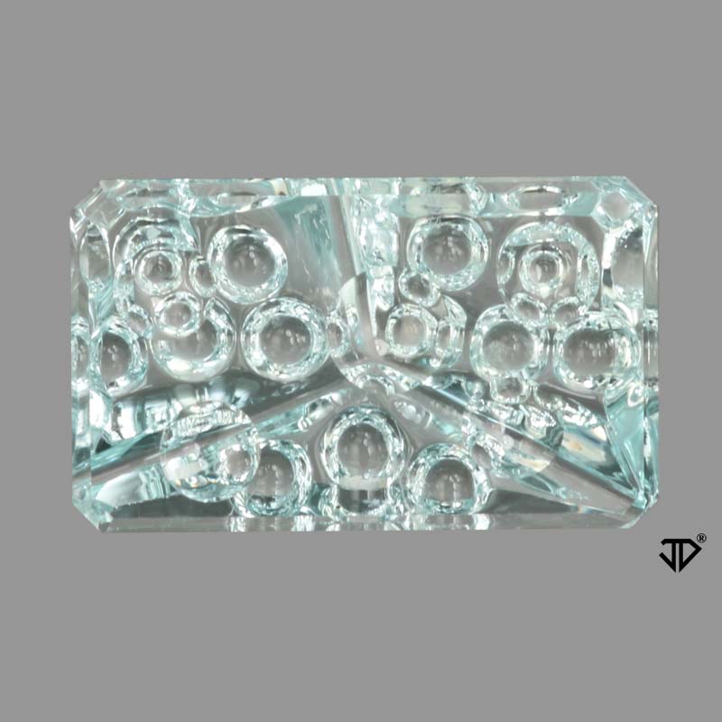  Aquamarine gemstone