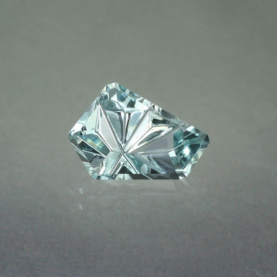  Aquamarine gemstone