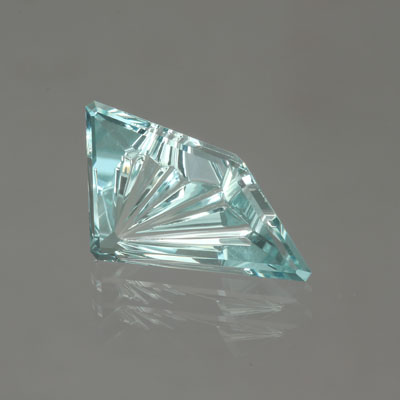  Aquamarine gemstone