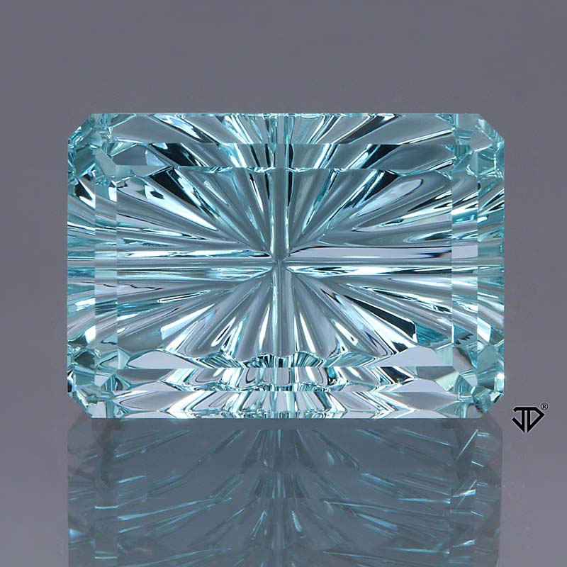  Aquamarine gemstone