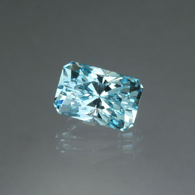  Aquamarine gemstone