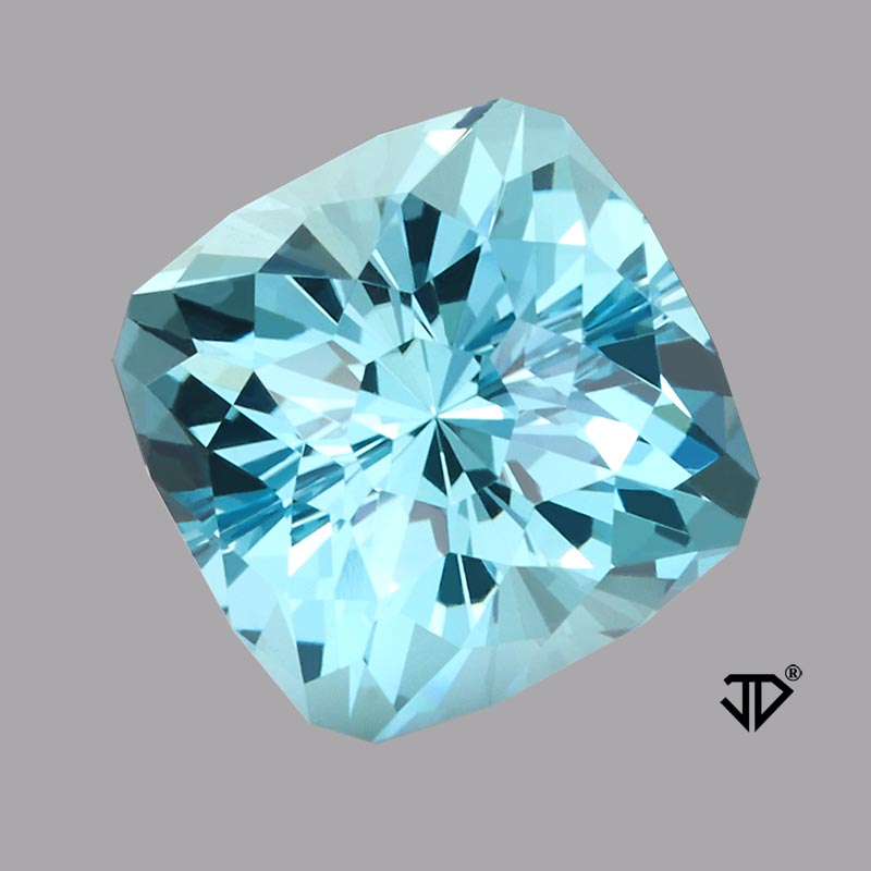 Fine Color Aquamarine gemstone