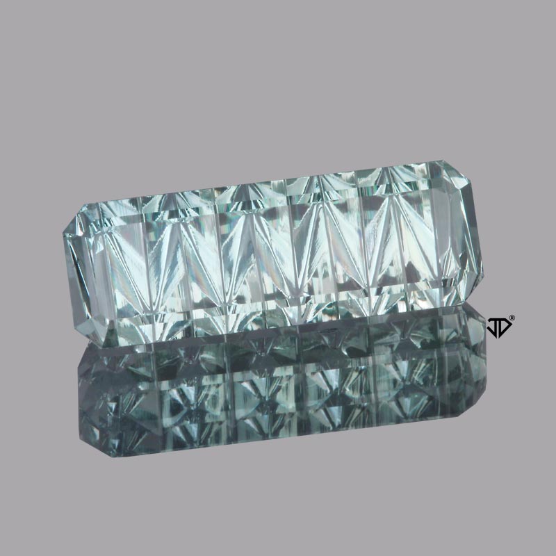  Aquamarine gemstone