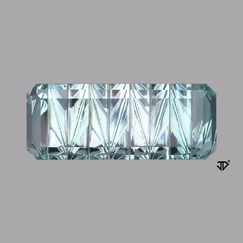  Aquamarine gemstone