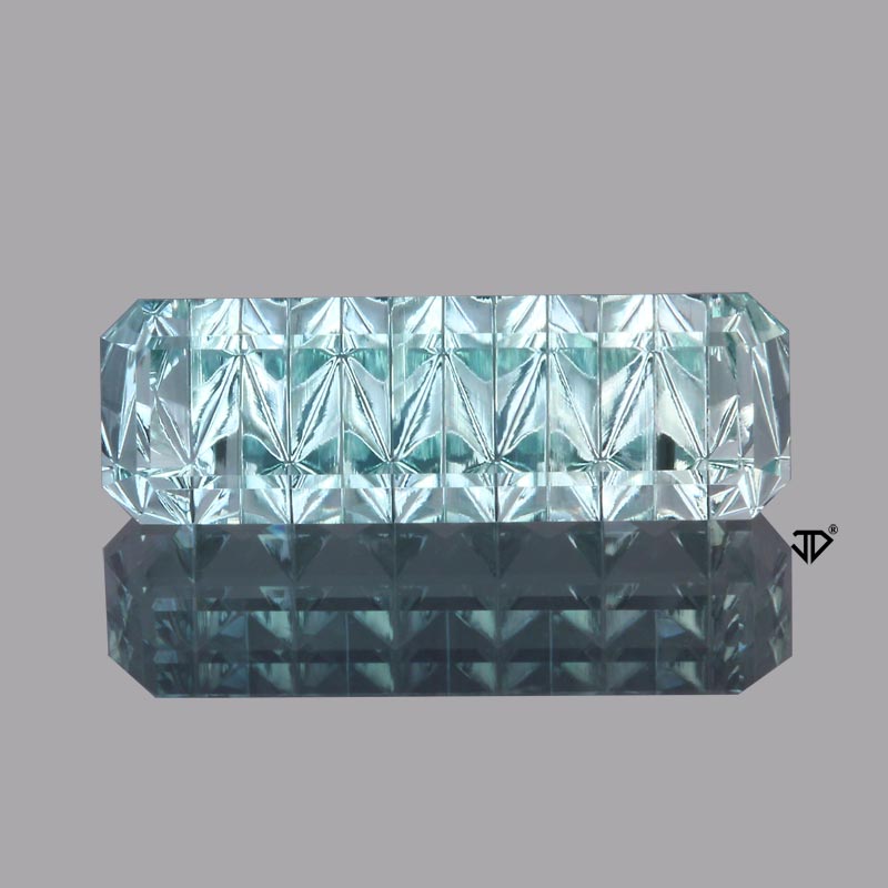 Aquamarine gemstone