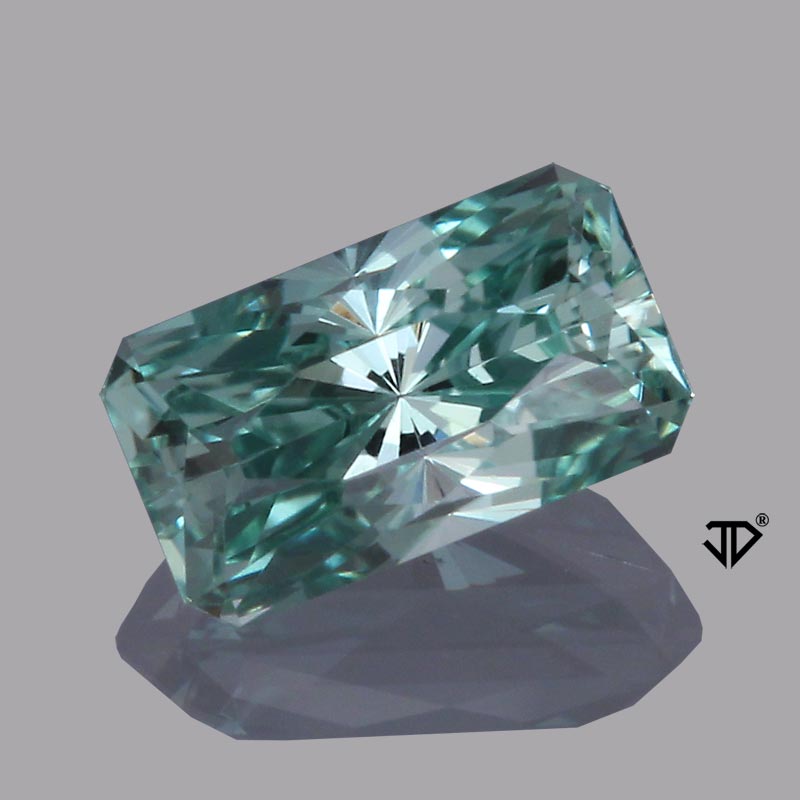  Aquamarine gemstone