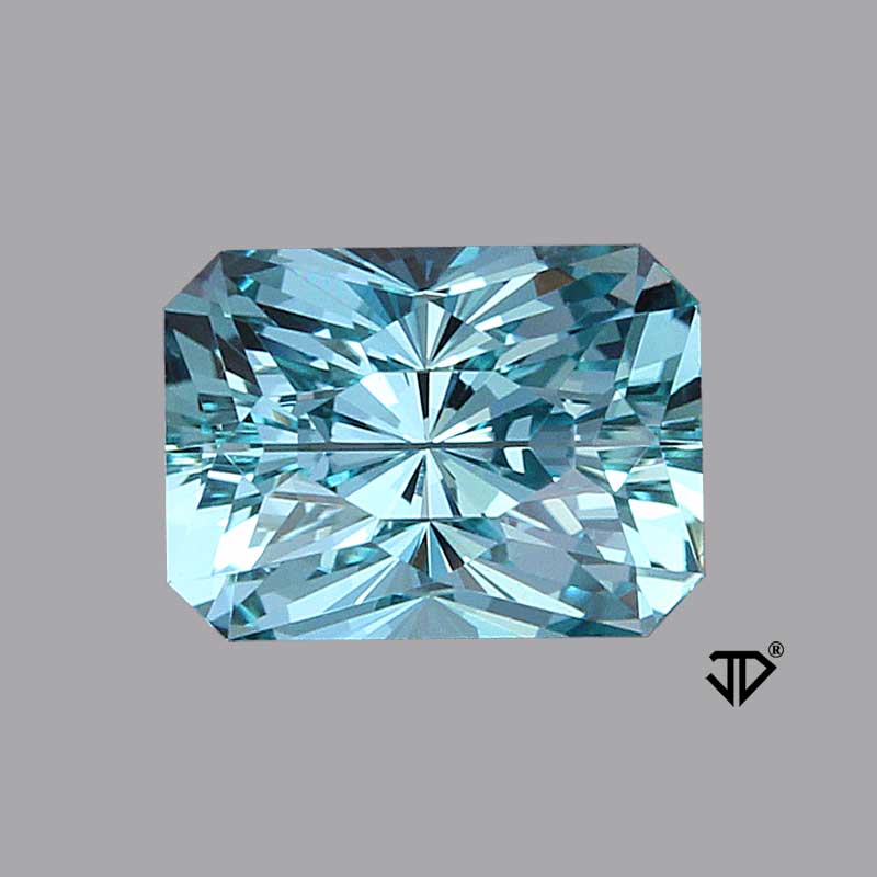  Aquamarine gemstone