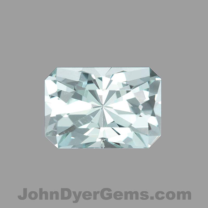  Aquamarine gemstone