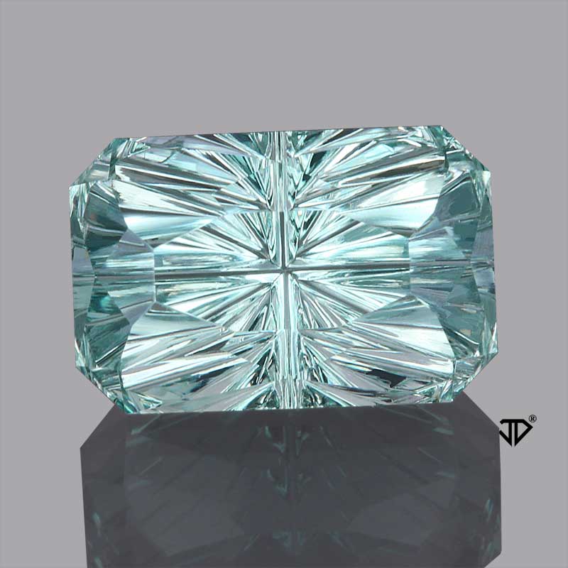 Aquamarine gemstone