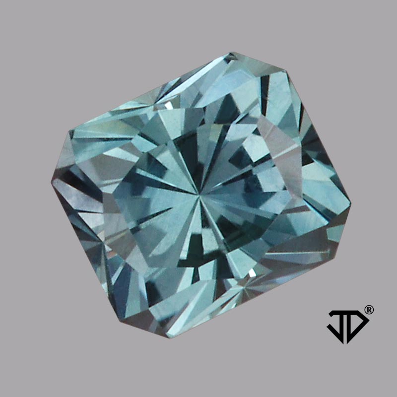 Green Blue Montana Sapphire view 3