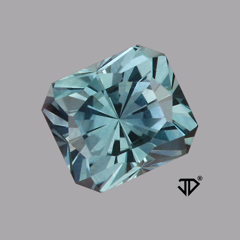 Green Blue Montana Sapphire gemstone