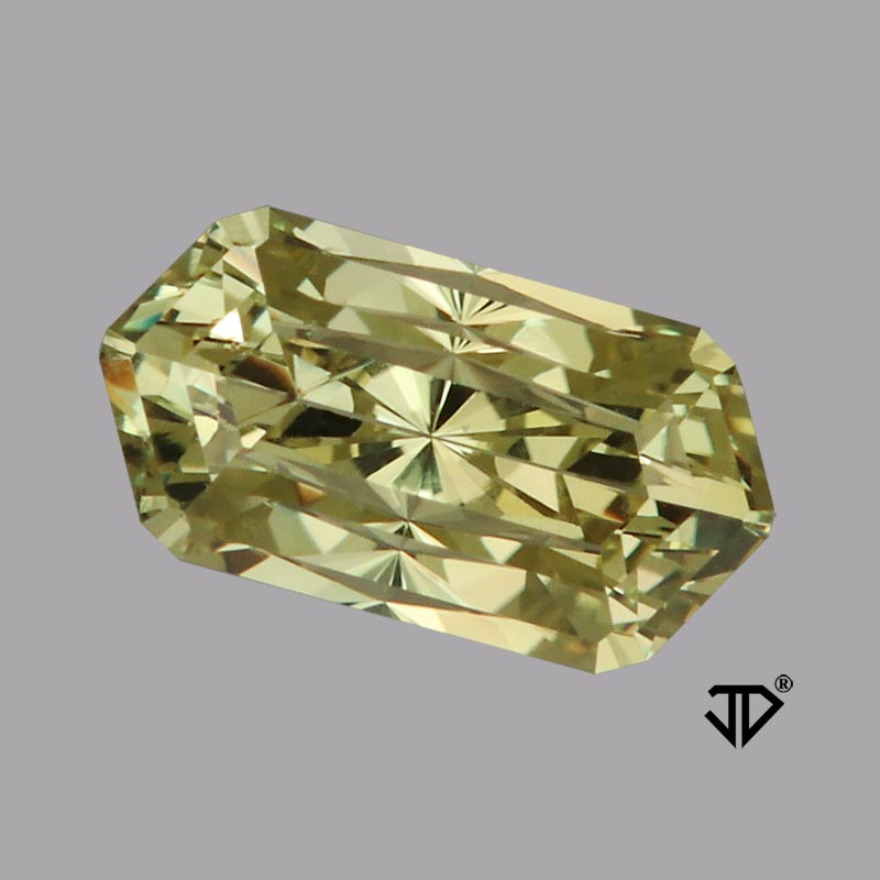 Chrysoberyl view 3