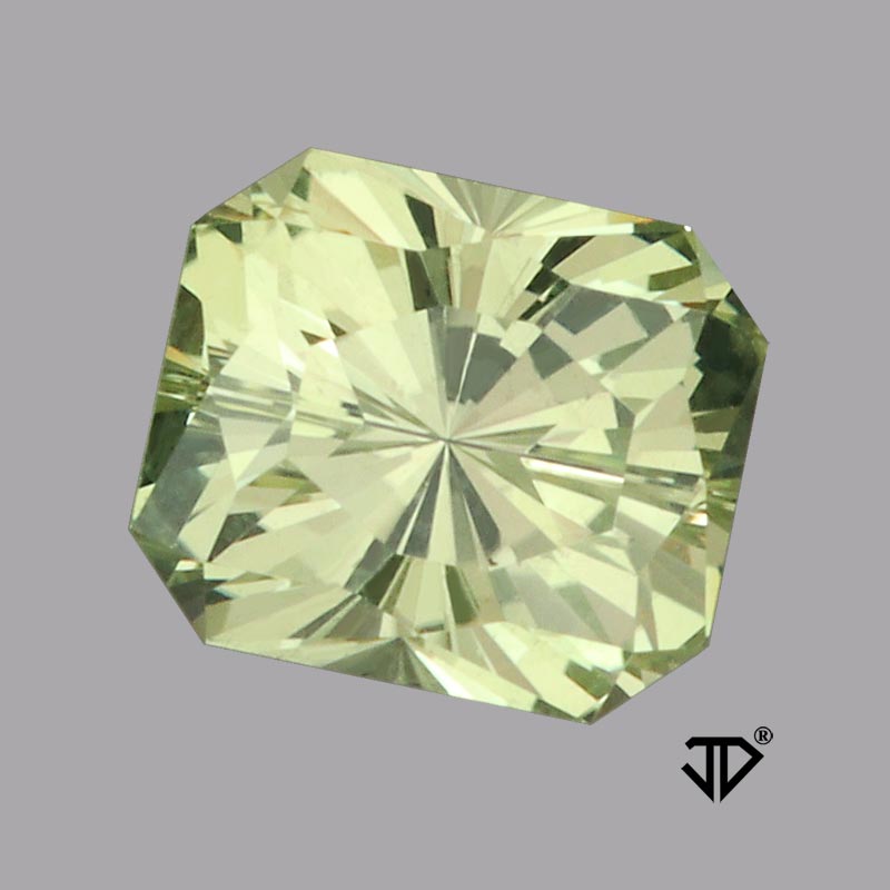 Chrysoberyl view 3