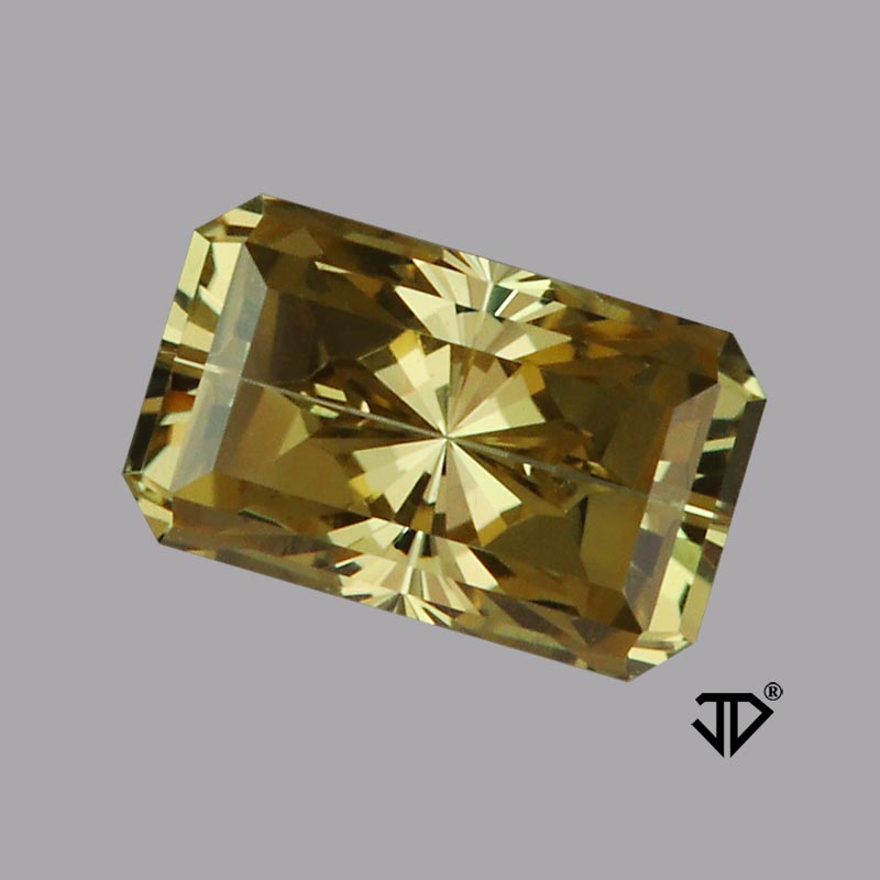  Chrysoberyl gemstone