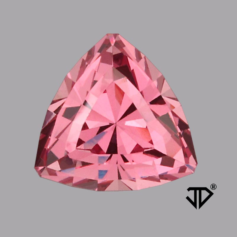  Dragon Malaya Garnet gemstone