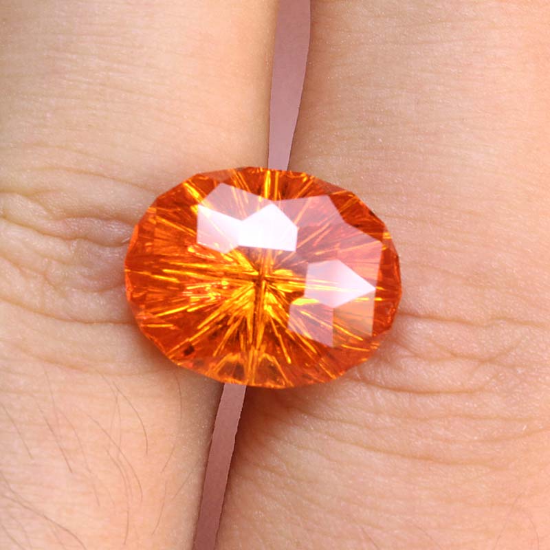 Mandarin Garnet view 3