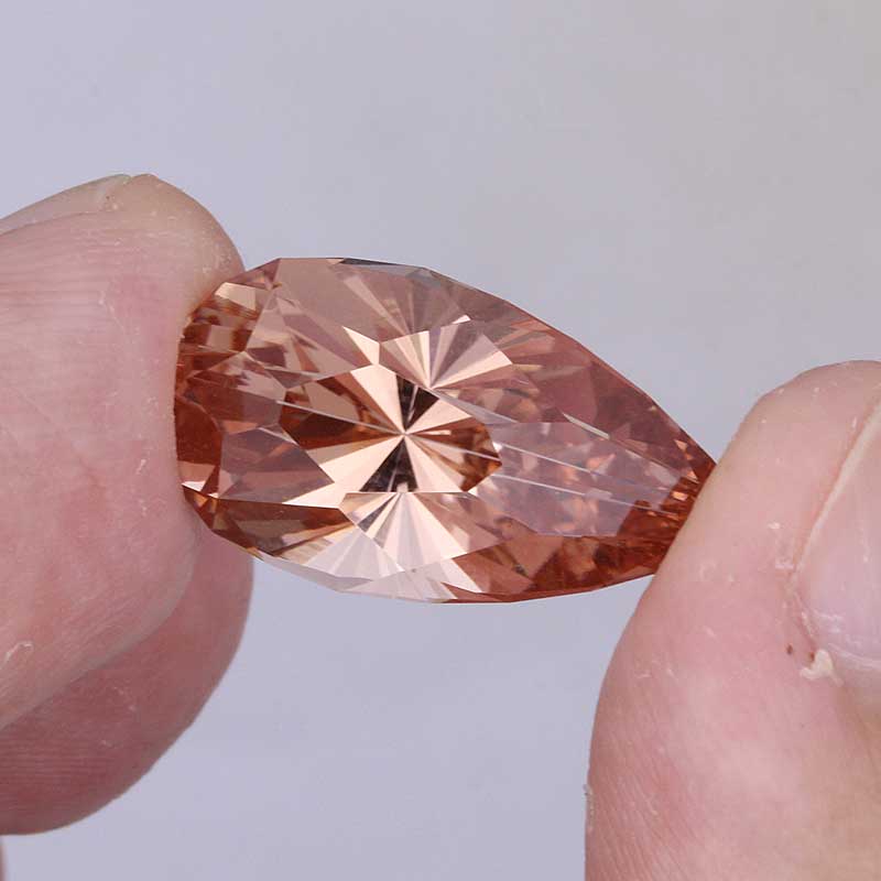 Morganite view 3
