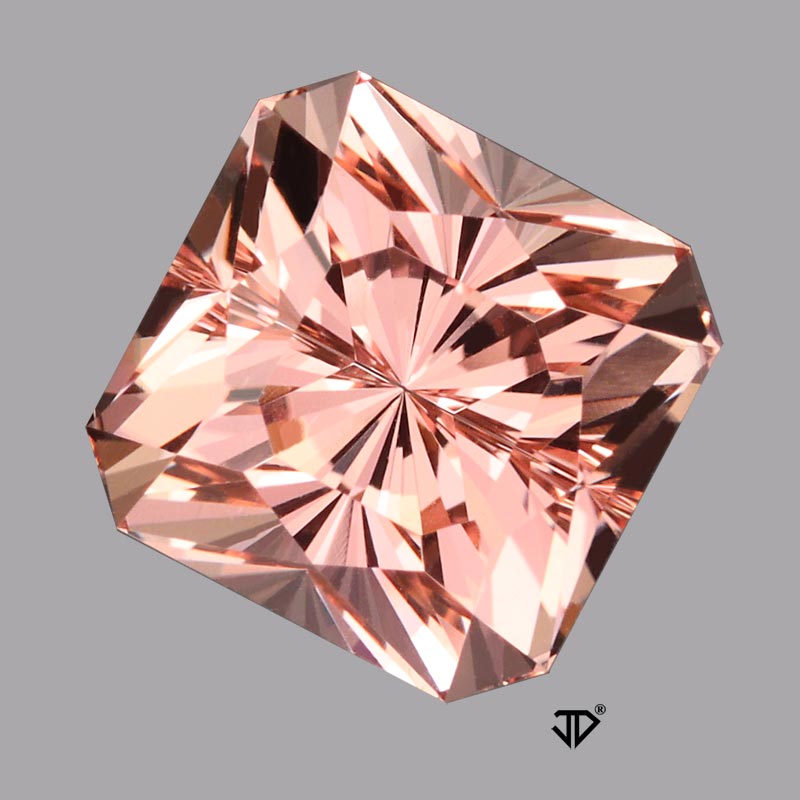 Morganite view 3