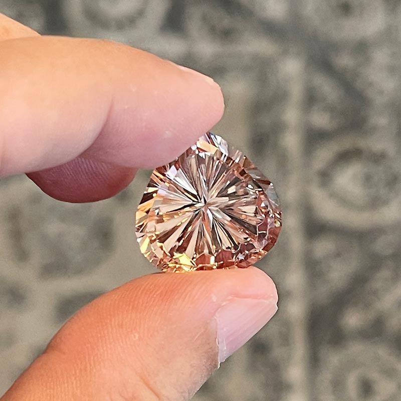 Morganite view 3