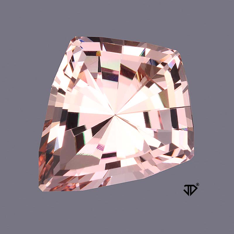 Morganite view 3