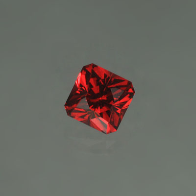  Rhodolite Garnet gemstone