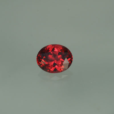  Rhodolite Garnet gemstone