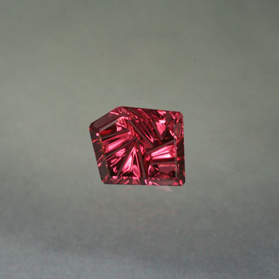  Rhodolite Garnet gemstone