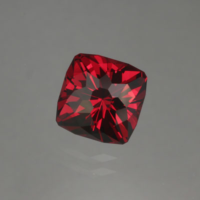  Rhodolite Garnet gemstone