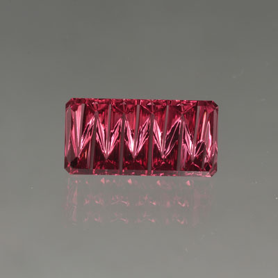  Rhodolite Garnet gemstone