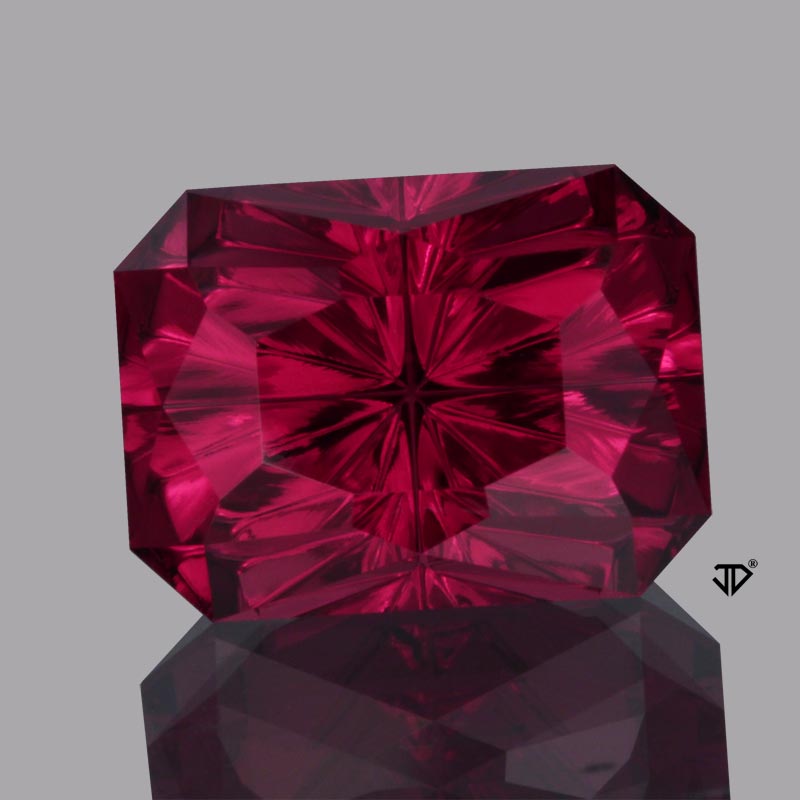 Rhodolite Garnet gemstone