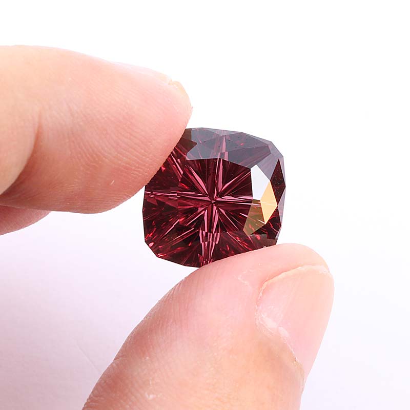 Rhodolite Garnet view 3