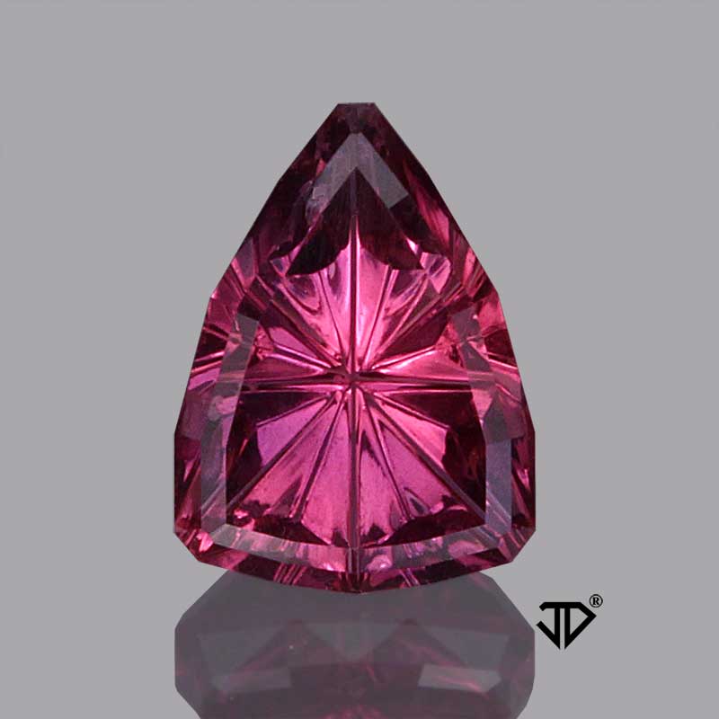 Red/Pink Sapphire gemstone