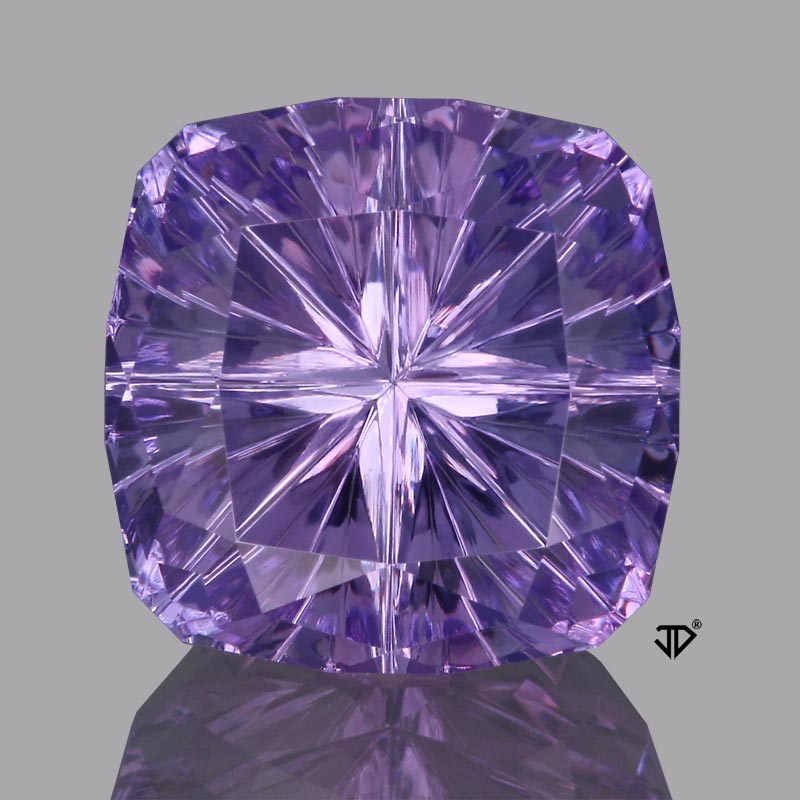  Tanzanite gemstone