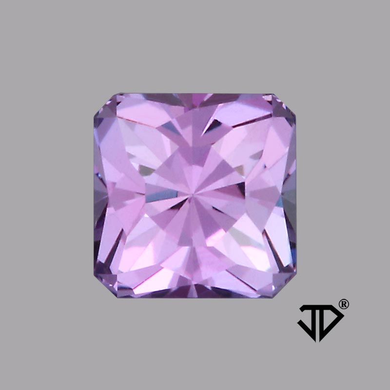  Tanzanite gemstone