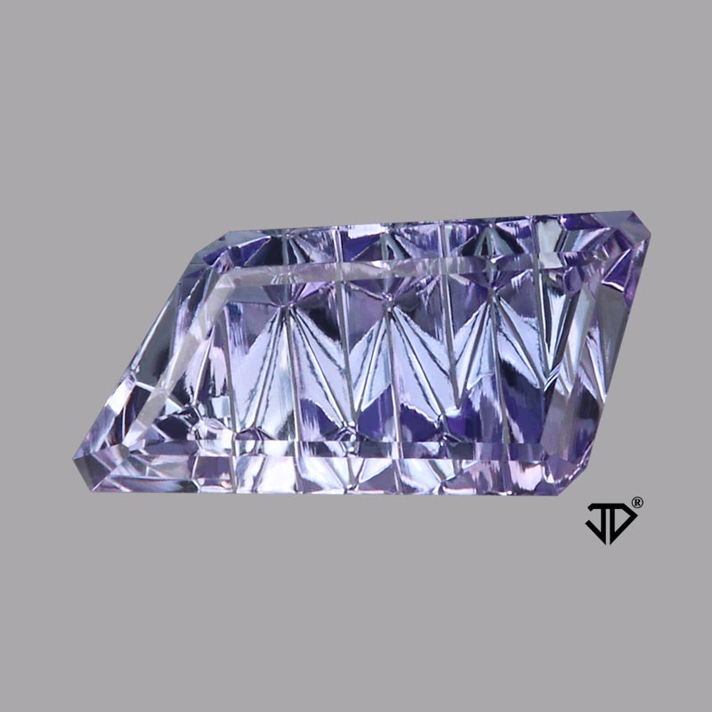  Tanzanite gemstone