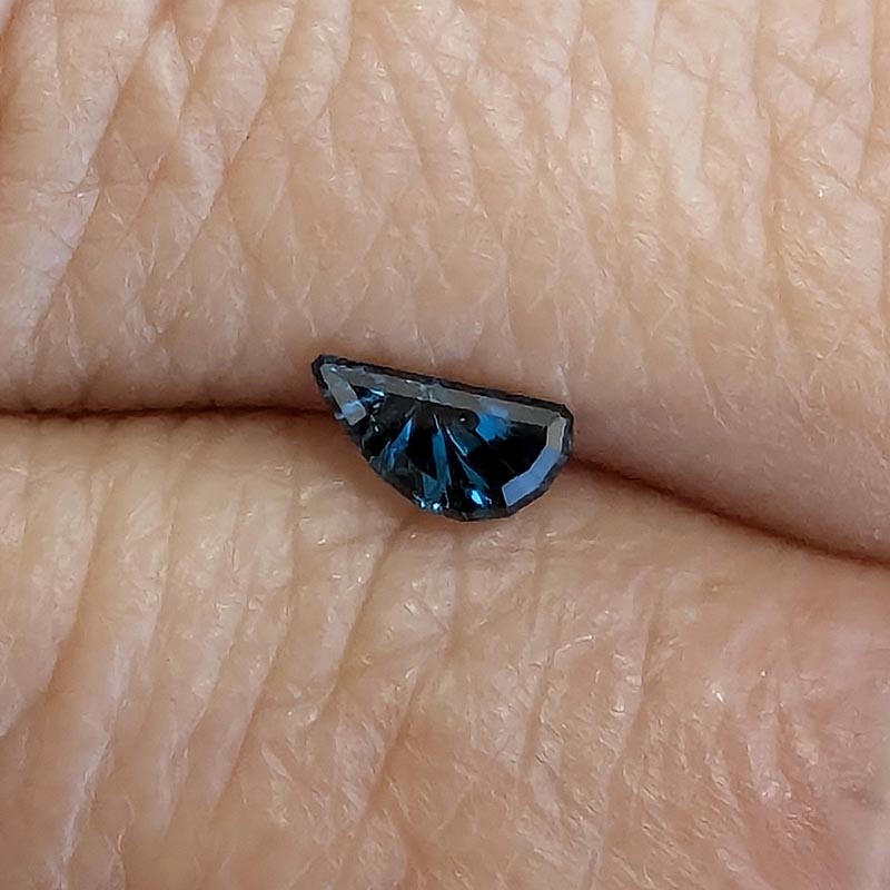 Blue Australian Sapphire view 2