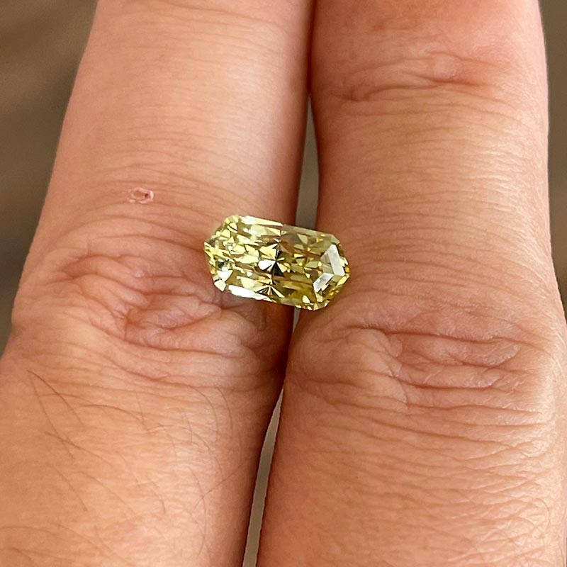 Chrysoberyl view 2