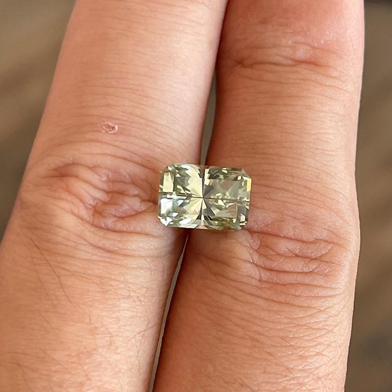 Chrysoberyl view 2