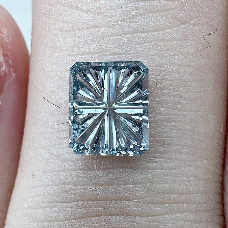 Fancy Montana Sapphire view 2
