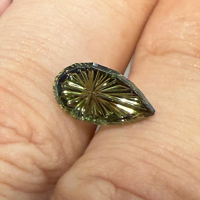 Green Australian Sapphire view 2