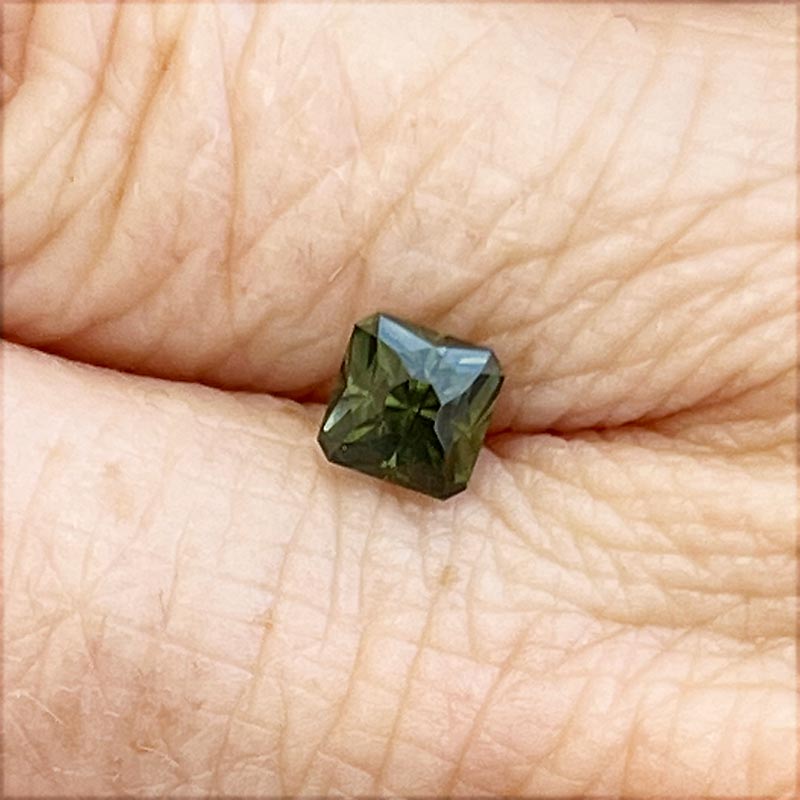 Green Australian Sapphire view 2