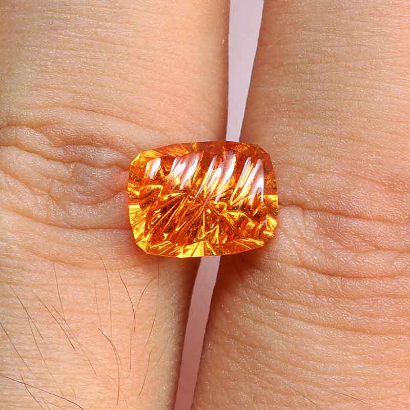 Mandarin Garnet view 2